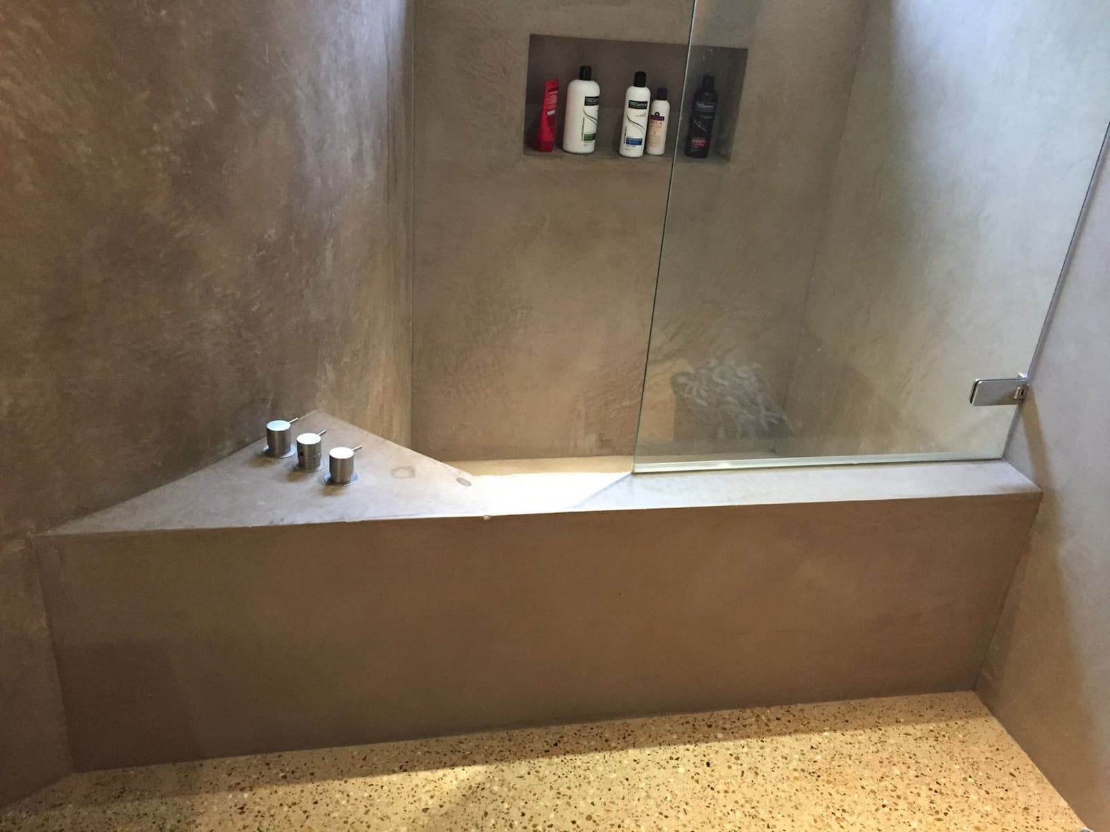 Style Plumbing & Heating concrete bath